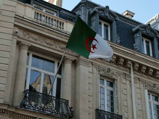 Le conseil des ministres adopte un accord au profit de la diaspora algérienne