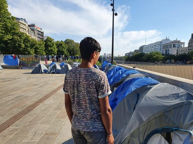 Expulsés pour n'avoir pas eu une identification administrative claire.