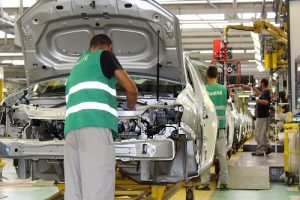 Achat de véhicules fabriqués en Algérie