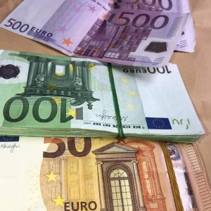 Cotation euro/dollar sur le marché officiel