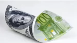 une nouvelle hausse du taux de change de l’euro et du dollar au square