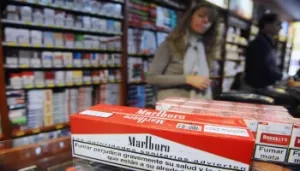 Voici le prix d'un paquet de cigarettes Marlboro en France ?