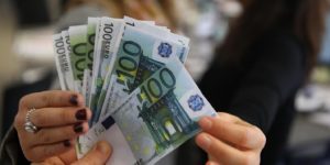 Marché noir des devises en Algérie : Le prix de 1000€