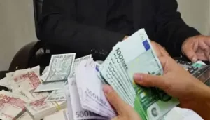Square Port-Saïd : voici le prix de 100€ en dinar algérien