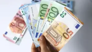 Taux de change : voici la valeur de l'euro au Square d'Alger
