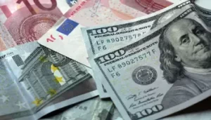 Square Port-Saïd/Banque d’Algérie : quelle est la valeur de l’euro face au dinar? 2 Marché de devises : cotations de la Banque de l'Algérie du 12 mai