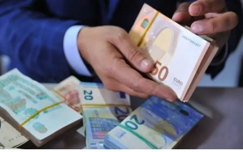 Face au dinar algérien, l'euro toujours en hausse