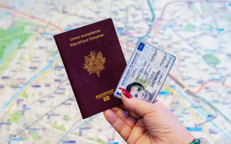 Passeport/carte d'identité